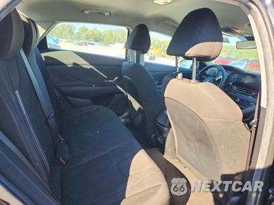 Zdjęcie 10 z 13 samochodu: 2024 HYUNDAI ELANTRA BLUE VIN:KMHLM4DJ0RU110804 - miniatura
