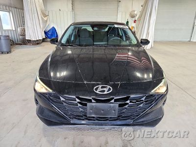 Piąte zdjęcie samochodu w środku: 2023 HYUNDAI ELANTRA SEL VIN:5NPLM4AG2PH110131 - miniatura