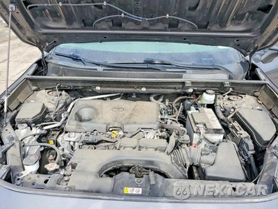 Zdjęcie 12 z 14 samochodu: 2019 TOYOTA RAV 4 VIN:JTMP1RFV6KJ003744 - miniatura