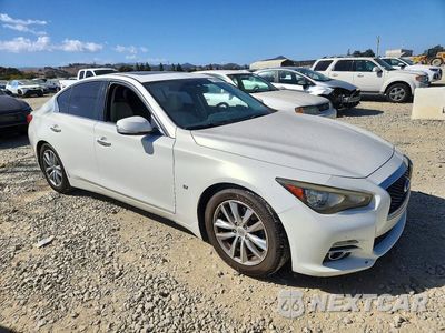 Czwarte zdjęcie samochodu z boku: 2014 INFINITI Q50 PREMIUM VIN:JN1BV7AP0EM684971 - miniatura