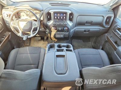Zdjęcie 8 z 12 samochodu: 2019 CHEVROLET SILVERADO K1500 LT VIN:3GCUYDED0KG270082 - miniatura