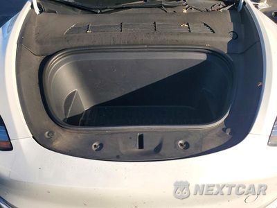 Zdjęcie 11 z 13 samochodu: 2023 TESLA MODEL Y VIN:7SAYGDEE2PF585902 - miniatura