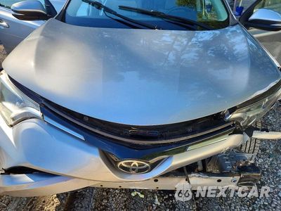 Zdjęcie 12 z 14 samochodu: 2018 TOYOTA RAV4 XLE VIN:JTMRFREV6JJ228286 - miniatura