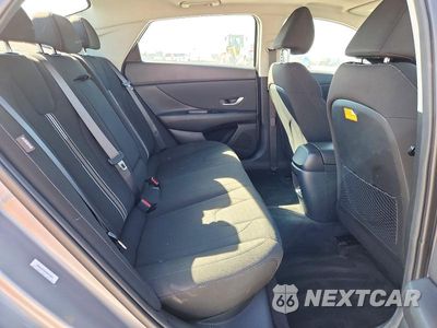 Zdjęcie 10 z 12 samochodu: 2025 HYUNDAI ELANTRA SEL VIN:KMHLS4DG9SU879883 - miniatura