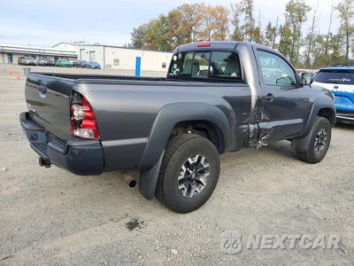Trzecie zdjęcie samochodu z tyłu: 2011 TOYOTA TACOMA BASE VIN:5TFPX4EN4BX005475 - miniatura