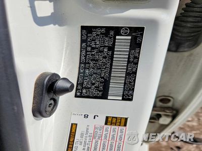 Zdjęcie 12 z 12 samochodu: 2010 TOYOTA PRIUS III VIN:JTDKN3DU8A0077144 - miniatura
