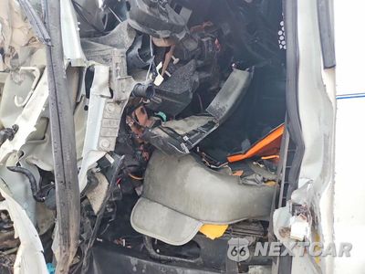 Zdjęcie 7 z 12 samochodu: 2020 GMC SAVANA 2500 CARGO DELIVERY VAN VIN:1GTW7AFG7L1256215 - miniatura