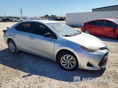 Czwarte zdjęcie samochodu z boku: 2017 TOYOTA COROLLA LE VIN:5YFBURHEXHP703964 - miniatura