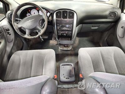 Zdjęcie 8 z 13 samochodu: 2005 CHRYSLER TOWN & COUNTRY TOURING VIN:2C4GP54L65R551736 - miniatura