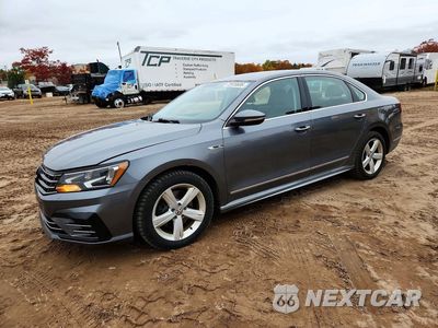 2017 VOLK PASSAT R-L 1VWDT7A32HC019246 - główne zdjęcie licytacji z USA - miniatura
