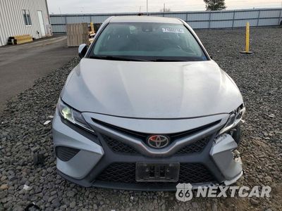 Piąte zdjęcie samochodu w środku: 2019 TOYOTA CAMRY SE VIN:4T1B11HK2KU711921 - miniatura