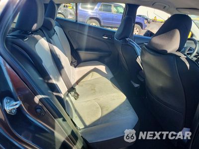 Zdjęcie 10 z 12 samochodu: 2016 TOYOTA PRIUS TWO VIN:JTDKBRFUXG3506865 - miniatura