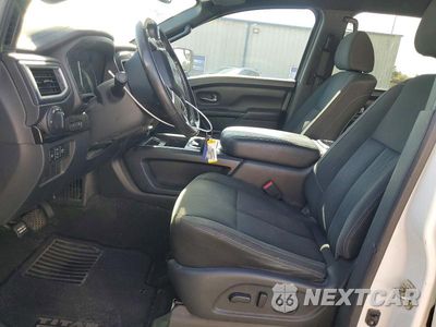 Zdjęcie 7 z 12 samochodu: 2018 NISSAN TITAN SV VIN:1N6AA1E51JN532824 - miniatura