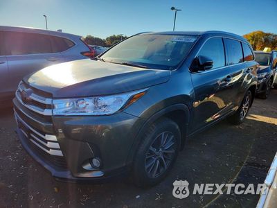 2018 TOYOTA HIGHLANDER XLE 5TDJZRFH3JS869721 - główne zdjęcie licytacji z USA - miniatura