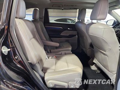 Zdjęcie 11 z 14 samochodu: 2019 TOYOTA HIGHLANDER LIMITED PLATINUM VIN:5TDDZRFH4KS975867 - miniatura