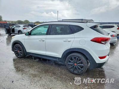 Drugie zdjęcie samochodu z przodu: 2017 HYUNDAI TUCSON NIGHT VIN:KM8J33A25HU533085 - miniatura
