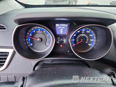 Zdjęcie 9 z 12 samochodu: 2013 HYUNDAI ELANTRA GT BASE VIN:KMHD35LE5DU044857 - miniatura