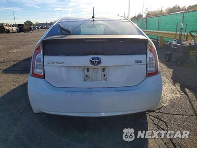 Zdjęcie 6 z 12 samochodu: 2013 TOYOTA PRIUS TWO VIN:JTDKN3DU1D5583860 - miniatura