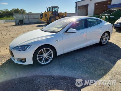 2013 TESLA MODEL S 5YJSA1DP2DFP10348 - główne zdjęcie licytacji z USA - miniatura