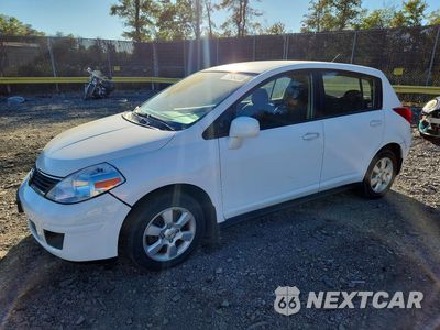 2009 NISSAN VERSA 1.8 S 3N1BC13E09L414542 - główne zdjęcie licytacji z USA - miniatura