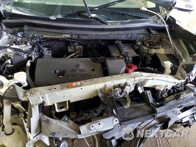 Zdjęcie 12 z 14 samochodu: 2020 MITSUBISHI OUTLANDER SE VIN:JA4AZ3A32LZ026971 - miniatura