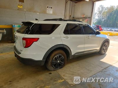 Trzecie zdjęcie samochodu z tyłu: 2021 FORD EXPLORER XLT VIN:1FMSK8DH4MGA76198 - miniatura