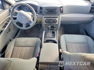 Zdjęcie 8 z 13 samochodu: 2006 JEEP GRAND CHEROKEE LAREDO VIN:1J4GR48K06C201240 - miniatura