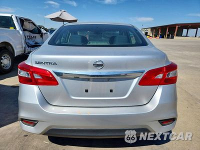 Zdjęcie 6 z 12 samochodu: 2019 NISSAN SENTRA S VIN:3N1AB7AP6KY362025 - miniatura