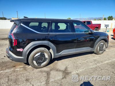 Trzecie zdjęcie samochodu z tyłu: 2024 KIA EV9 LIGHT VIN:KNDAB5S16R6029689 - miniatura