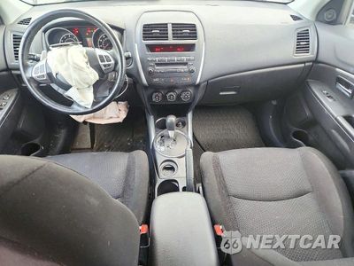 Zdjęcie 8 z 14 samochodu: 2011 MITSUBISHI OUTLANDER SPORT ES VIN:JA4AP3AU3BZ001932 - miniatura