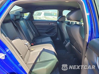 Zdjęcie 10 z 12 samochodu: 2022 HONDA ACCORD SPORT VIN:1HGCV1F35NA060364 - miniatura