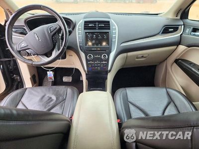 Zdjęcie 8 z 13 samochodu: 2017 LINCOLN MKC RESERVE VIN:5LMCJ3C96HUL50462 - miniatura