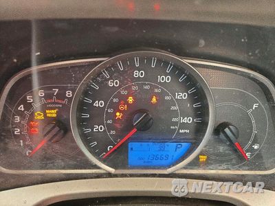 Zdjęcie 9 z 13 samochodu: 2015 TOYOTA RAV4 XLE VIN:2T3WFREV7FW165355 - miniatura