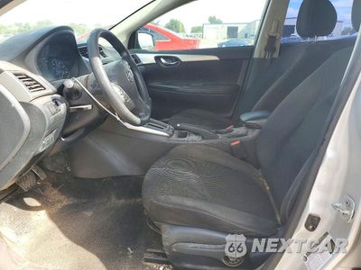 Zdjęcie 7 z 12 samochodu: 2016 NISSAN SENTRA S VIN:3N1AB7AP8GY273161 - miniatura