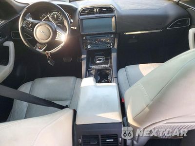 Zdjęcie 8 z 13 samochodu: 2017 JAGUAR F-PACE FIRST EDITION VIN:SADCP2BV7HA059960 - miniatura