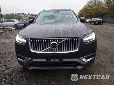 Piąte zdjęcie samochodu w środku: 2023 VOLVO XC90 PLUS VIN:YV4062PN1P1956701 - miniatura