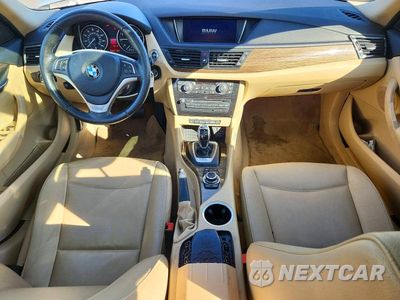Zdjęcie 8 z 12 samochodu: 2014 BMW X1 XDRIVE28I VIN:WBAVL1C51EVR94157 - miniatura