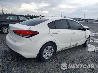 Trzecie zdjęcie samochodu z tyłu: 2018 KIA FORTE LX VIN:3KPFK4A76JE239875 - miniatura