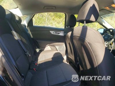 Zdjęcie 10 z 12 samochodu: 2022 KIA FORTE LXS VIN:3KPF24AD6NE475325 - miniatura