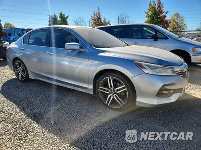 Czwarte zdjęcie samochodu z boku: 2017 HONDA ACCORD TOURING VIN:1HGCR3F98HA010745 - miniatura