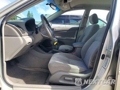 Zdjęcie 7 z 12 samochodu: 2003 TOYOTA CAMRY LE VIN:JTDBE32K030147000 - miniatura