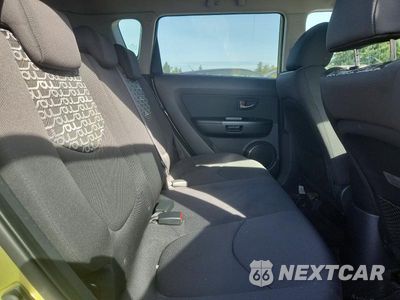 Zdjęcie 10 z 12 samochodu: 2010 KIA SOUL + VIN:KNDJT2A26A7106498 - miniatura