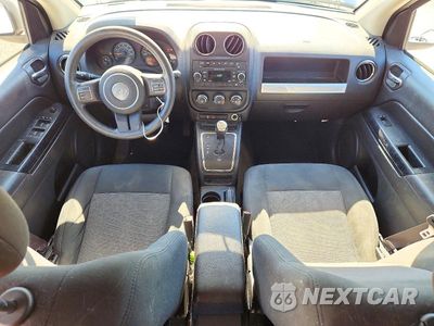 Zdjęcie 8 z 14 samochodu: 2014 JEEP COMPASS SPORT VIN:1C4NJCBA6ED576606 - miniatura