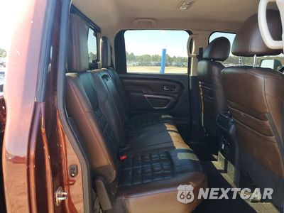 Zdjęcie 10 z 12 samochodu: 2016 NISSAN TITAN XD PLATINUM RESERVE VIN:1N6BA1F47GN506554 - miniatura