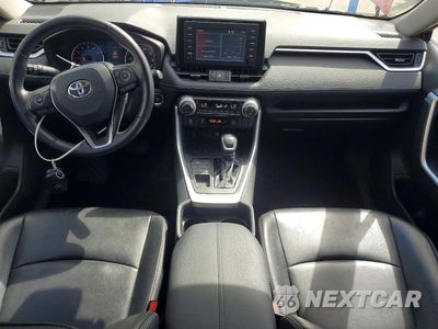 Zdjęcie 8 z 13 samochodu: 2019 TOYOTA RAV4 XLE PREMIUM VIN:2T3A1RFVXKW051951 - miniatura