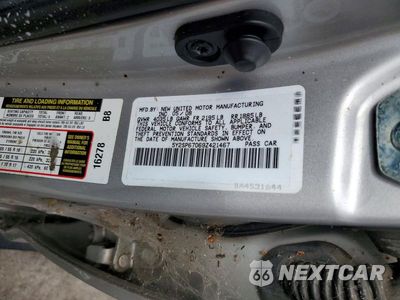 Zdjęcie 13 z 13 samochodu: 2009 PONTIAC VIBE VIN:5Y2SP67069Z421467 - miniatura