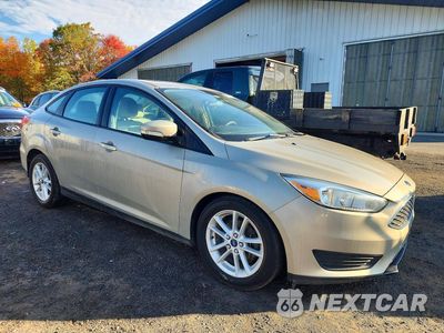 Czwarte zdjęcie samochodu z boku: 2015 FORD FOCUS SE VIN:1FADP3F22FL227288 - miniatura