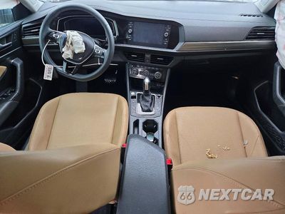 Zdjęcie 8 z 13 samochodu: 2020 VOLKSWAGEN JETTA SEL VIN:3VWEB7BU1LM033855 - miniatura