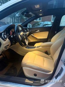 Zdjęcie 7 z 11 samochodu: 2014 MERCEDES-BENZ CLA 250 VIN:WDDSJ4EB6EN054491 - miniatura