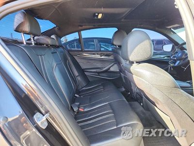 Zdjęcie 10 z 12 samochodu: 2018 BMW 540 I VIN:WBAJE5C5XJWA95658 - miniatura
